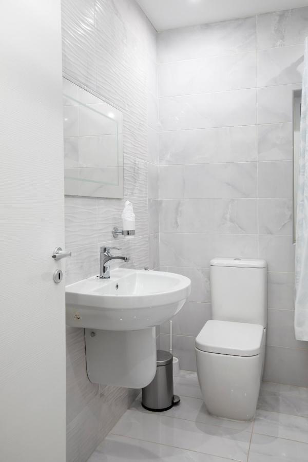 Sea View Apartment 2 Bedrooms 2 Bathrooms, 2 Minutes Away From The Sea San Julián Exterior foto