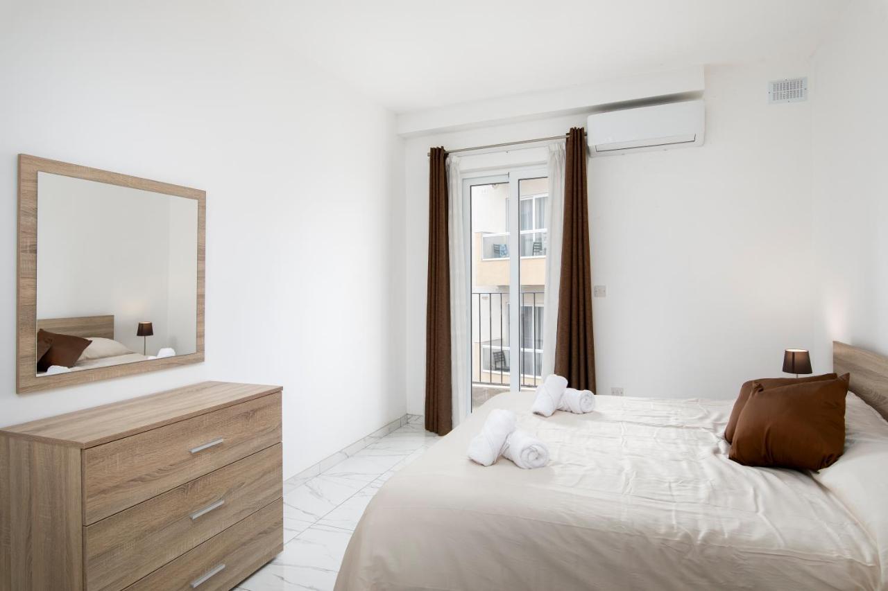 Sea View Apartment 2 Bedrooms 2 Bathrooms, 2 Minutes Away From The Sea San Julián Exterior foto