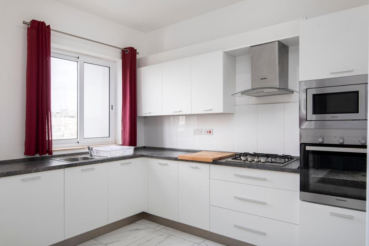 Sea View Apartment 2 Bedrooms 2 Bathrooms, 2 Minutes Away From The Sea San Julián Exterior foto